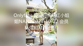 漂亮少妇 这样操逼不是折磨人吗 就在门口进去一丢丢 蹭啊蹭 本来鸡吧就短 估计全部插入都不好使