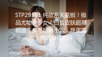 舞蹈机构女厕带着乳贴换卫生巾小女神紧闭的微毛嫩穴看着就上头