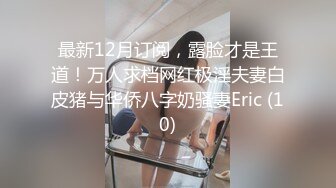 母狗骚浪贱全程露脸颜值不错情趣诱惑，淫声荡语道具双插骚穴和菊花，精彩刺激淫水好多，奶子上的纹身好有爱