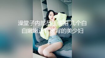 【开发探索】深夜第四炮，性感肚脐装美女，坐在身上揉捏奶子，屁股磨蹭有点骚，舔逼怼着骚穴大力猛操1080P高清横版