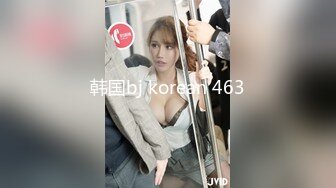 [MP4/ 703M]&nbsp;&nbsp;酒店和韵味十足的美少妇熟女，被金链子大叔推到操逼，舔穴，无套啪啪