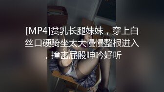 丰满少妇约粉车震没想到车后座狭小空间也能玩出花样草出激情