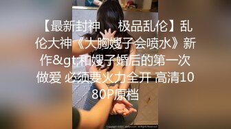 CD大师商场尾随偷拍几个美女裙底风光??白裙美女粉内正面蕾丝花纹微透