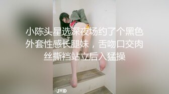 商城抄底漂亮服装店美眉 这个视角太诱惑了 大屁屁 小骚丁 饱满鲍鱼 奶子最难拍 拍了半天