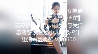 重磅❤️黑客破解家庭网络摄像头偷拍最美警花 在自家豪宅内生活展示和官二代老公激情性生活