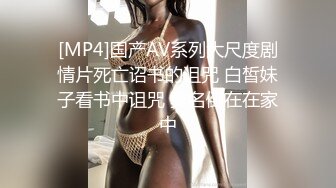 颜值身材很诱惑对妹子抱起来按倒床上激情舌吻