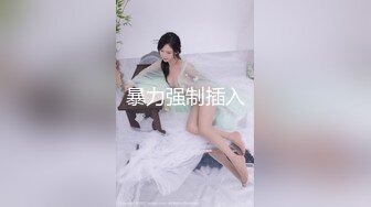 娇妻爱舔鸡巴 口活一流