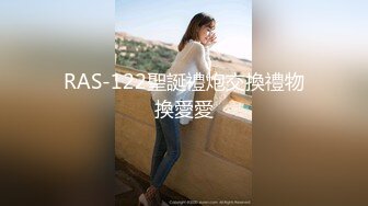 【专约老阿姨】兄弟俩精力旺盛，美熟女风姿绰约，深夜酒店相会，饥渴淫荡整个房间充斥着肉欲，劲爆佳作不可错过