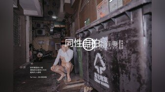 化妆品店女厕全景偷拍三位黑丝美女的极品美鲍鱼